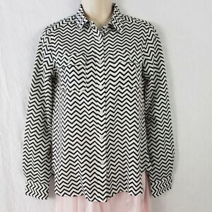 American Eagle Button Blouse Chevron Long Sleeves Collared